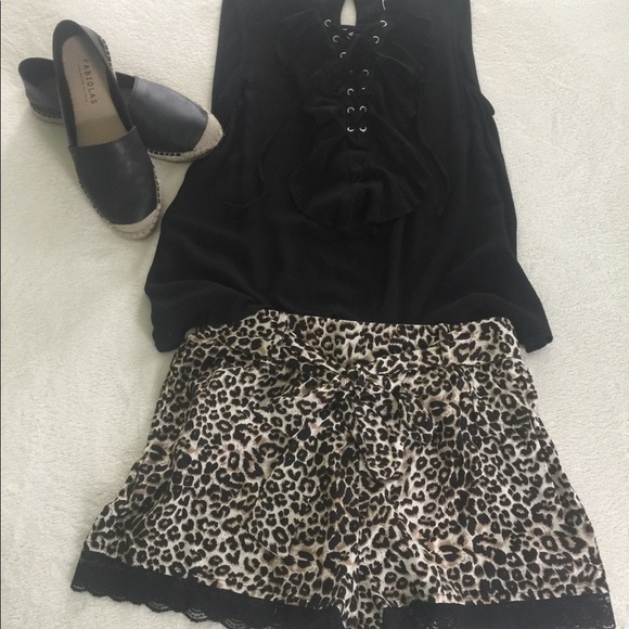 Brand New Animal Print shorts with lace trim - Picture 6 of 6